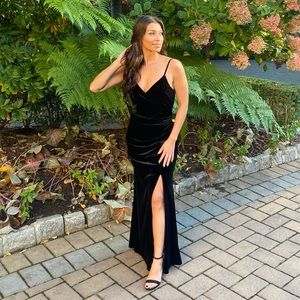 Revelry Rory Velvet Dress - SIZE 4 Petite